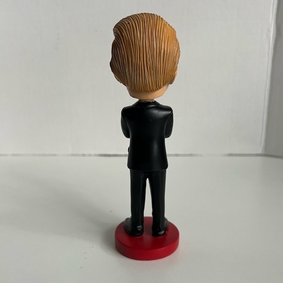 NIB - Donald Trump Bobblehead, 45th President of the United States. - Picture 5 of 13